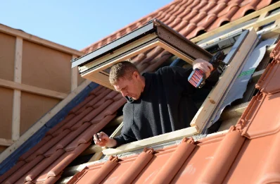 Pose de fenêtres de toit Velux à Laréole